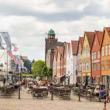Dinbnb L 600 M To Bryggen L 3-story House L New In 2023 Semesterbostad *
