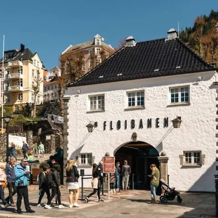 Dinbnb L 600 M To Bryggen L 3-story House L New In 2023 Semesterbostad Bergen