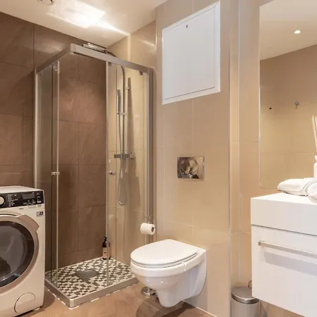 Dinbnb L 600 M To Bryggen L 3-story House L New In 2023