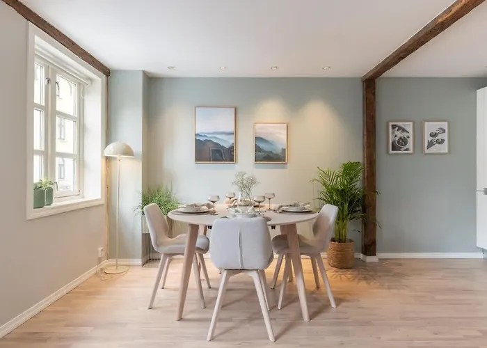 Dinbnb L 600 M To Bryggen L 3-story House L New In 2023 Hébergement de vacances