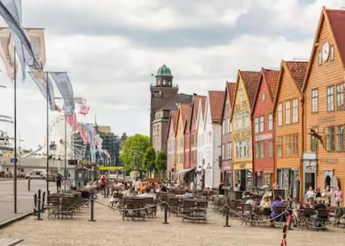 Dinbnb L 600 M To Bryggen L 3-story House L New In 2023 度假居 *