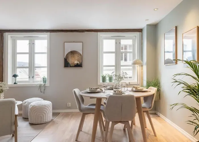 度假居 Dinbnb L 600 M To Bryggen L 3-story House L New In 2023 卑爾根