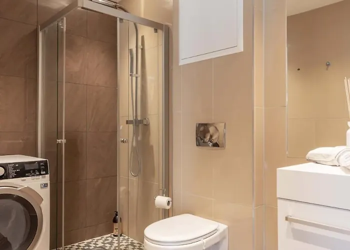 Dinbnb L 600 M To Bryggen L 3-story House L New In 2023